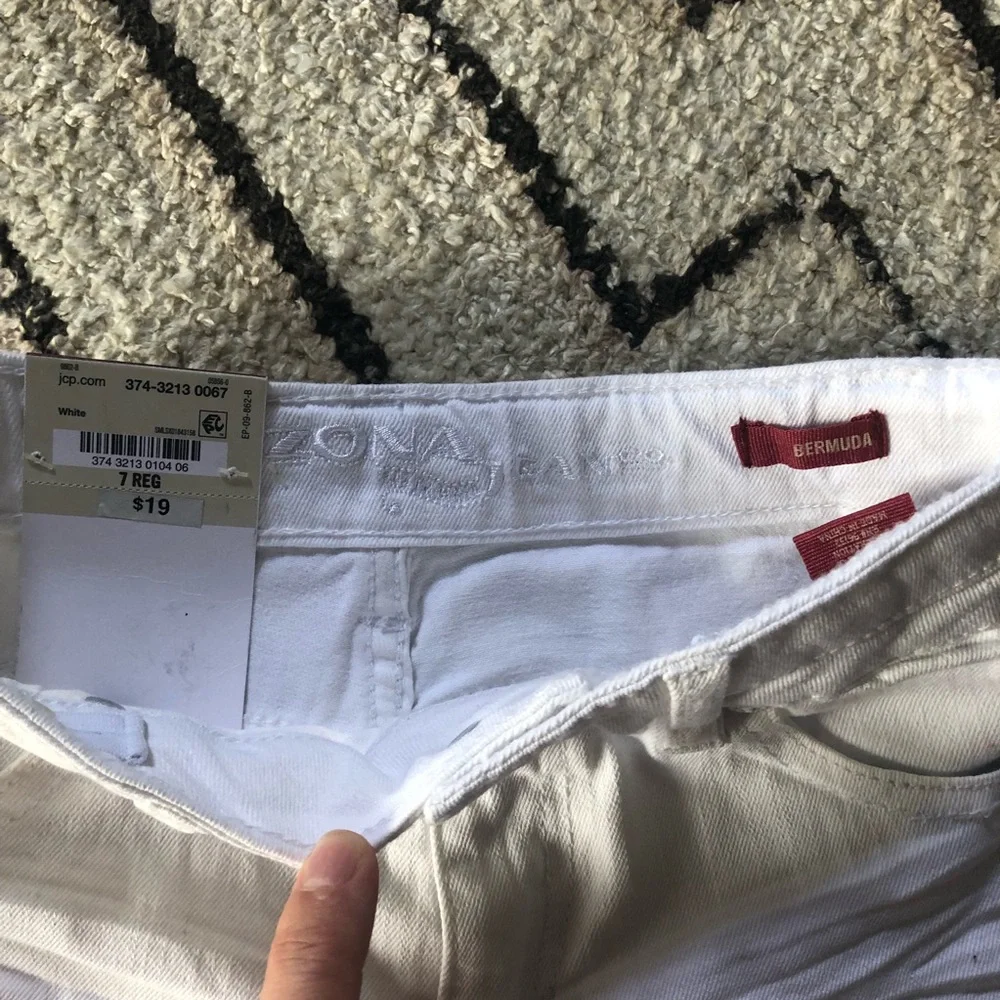 Arizona jean shorts NWT